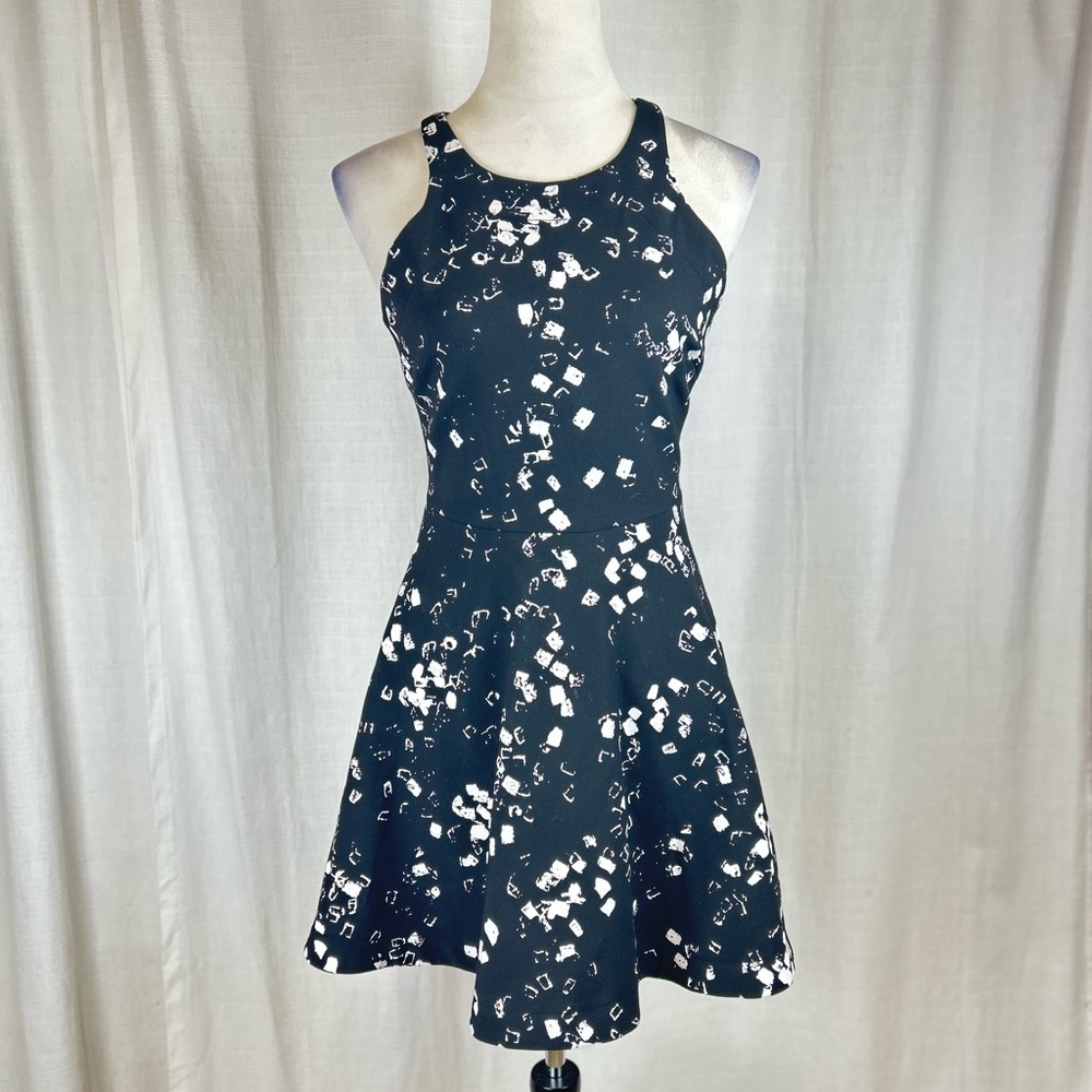 Elizabeth And James  Magdalena Mini  Flare‎ Dress Black w/ Ivory Abstract Size 4